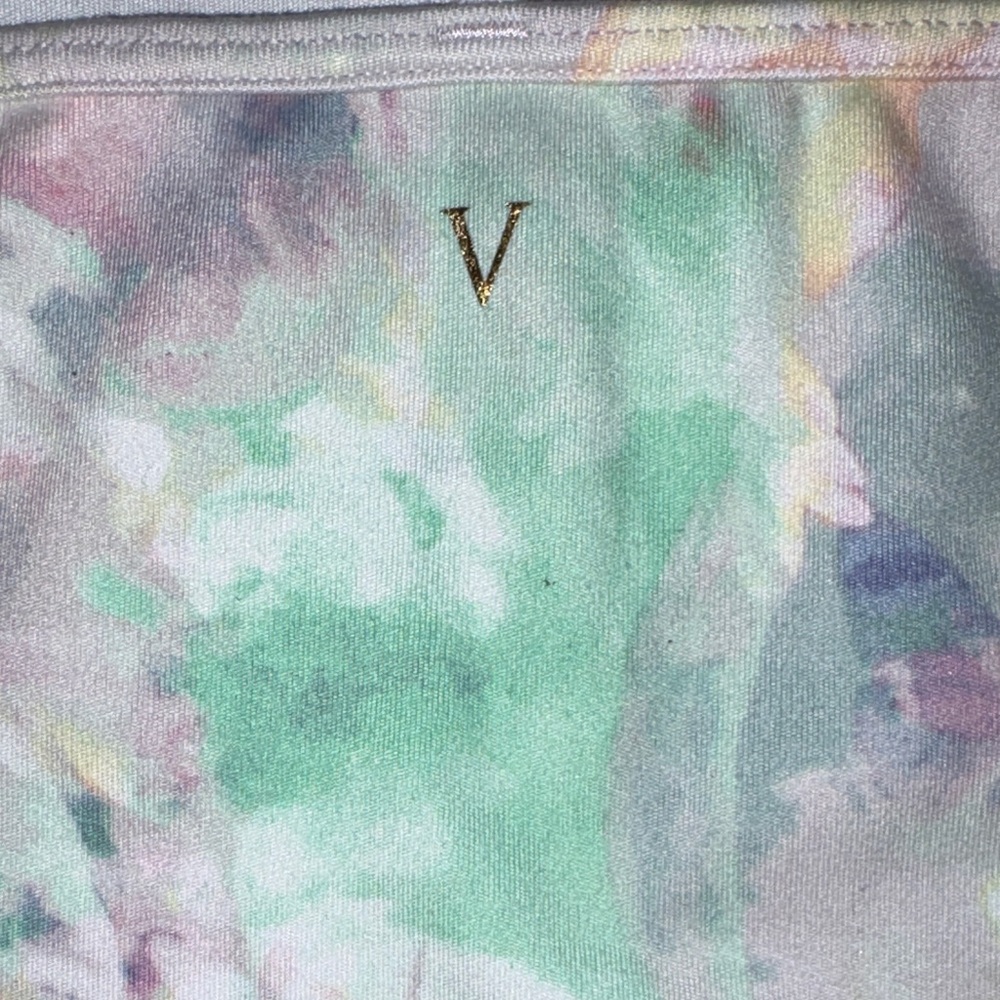 Victoria Secret Floral Pastel Women's Top - Picture 3 of 5